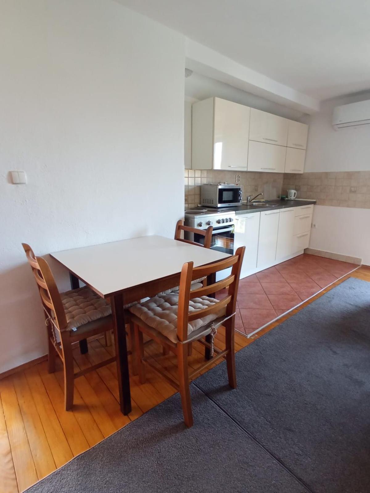 Apartman "Em" Бихач Экстерьер фото